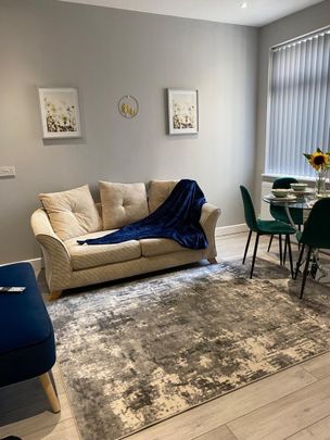 5 bedroom terraced house to rent - Photo 1