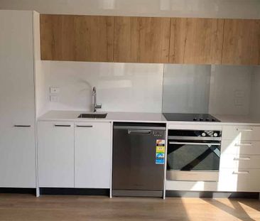 3 bedroom architecturally designed terraced house - Photo 5