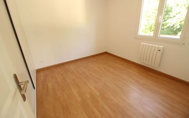 Appartement à louer 2 pièces • 37,50 m2 Viry-Châtillon - Photo 1