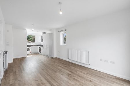 2 bedroom terraced house to rent - Photo 2