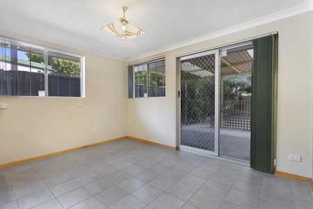 A Great Family Home - 6 Month Lease only!!! - Photo 2