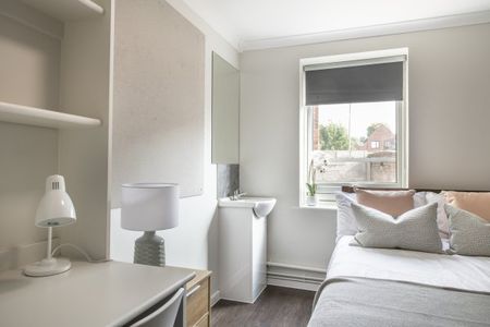 *130PPPW* Rob Roy Avenue, Lenton, NG7, Property for rent - Photo 2