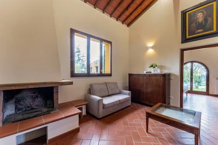 Via del Poggiolino, Florence, Tuscany 50139 - Foto 2