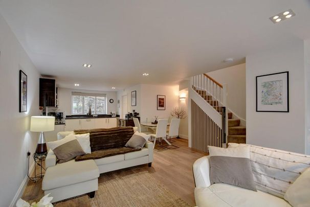 2 bedroom terraced house to rent - Photo 1