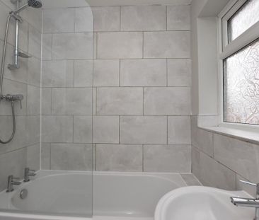 2 bedroom maisonette to rent - Photo 6