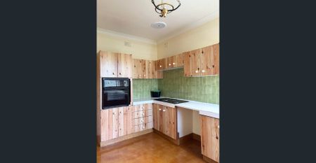 LOW MAINTENANCE & EXTRA SPACIOUS - Photo 3