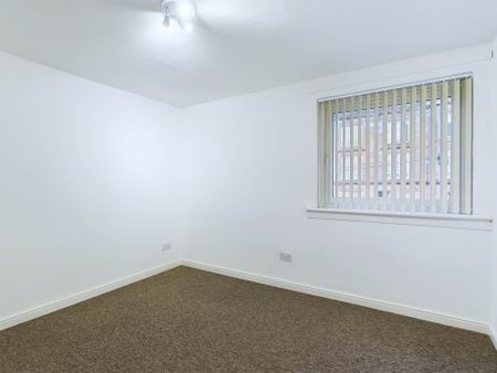 Price £895 pcm - Available Now - Unfurnished - Photo 4