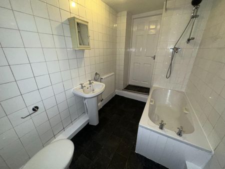 Walton Street, Colne - Photo 5