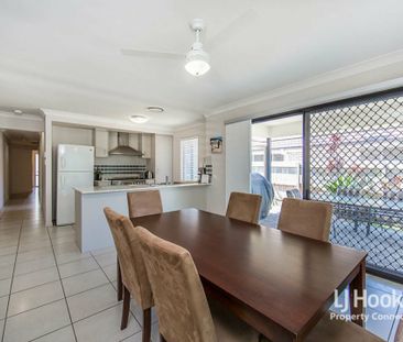 Modern 4-Bedroom Family Retreat in the Heart of North Lakes - Photo 4