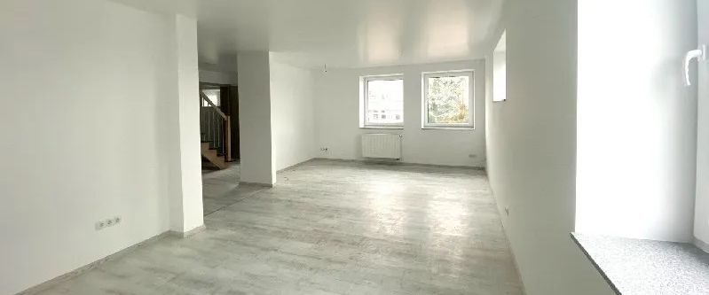 Im Zentrum von Asbach - Moderne Wohnung auf 2 Etagen - Erstbezug nach Sanierung! - Foto 1