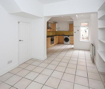 32 Rutland Street, Belfast, BT7 2FJ - Photo 3