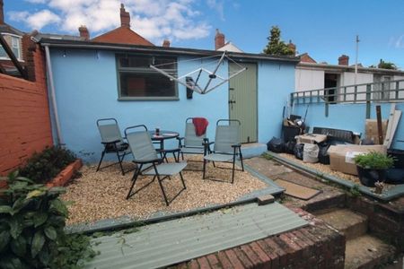 Pinhoe Road, Exeter - Photo 5