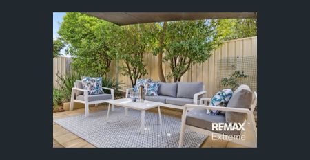 LOW MAINTENANCE MODERN VILLA - Photo 4