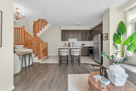 For Lease - 31 Applewood Lane Unit# 67, Toronto, Ontario - Photo 4