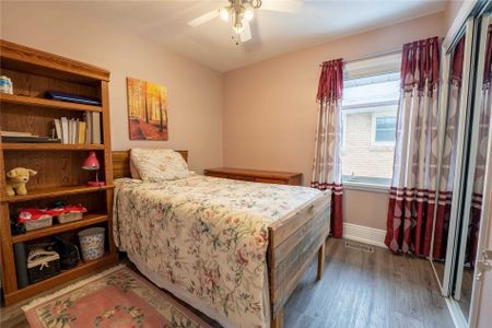 For Lease - 606 Ross Street, London East, Ontario - Photo 2