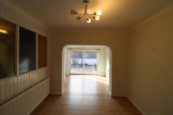 4 bedroom semi-detached house to rent - Photo 1