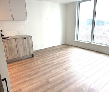 For Lease - 1 Quarrington Lane, Toronto, Ontario - Photo 4