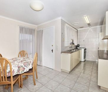 Charming & Comfortable Family Living in a Prime Broadmeadows Location - Photo 1