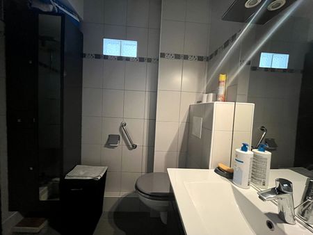 Location appartement 1 pièce, 32.39m², Paris 18 - Photo 2