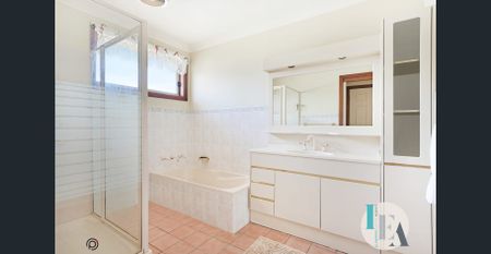 Spacious Home In Great East Side Location - Photo 3