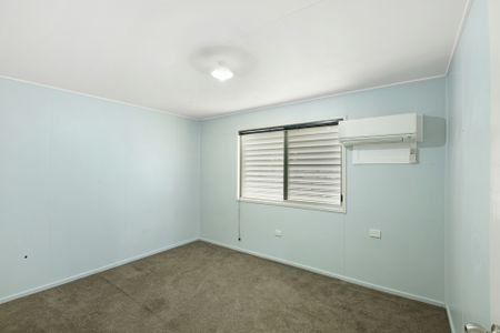 3 Bedroom Family Home ! - Photo 4