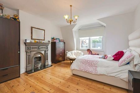 5 Bedroom House To Let - Photo 5