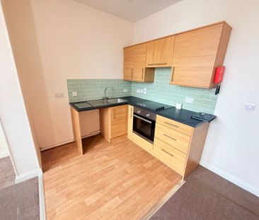 Sherborne Road, Yeovil, Somerset - Photo 4