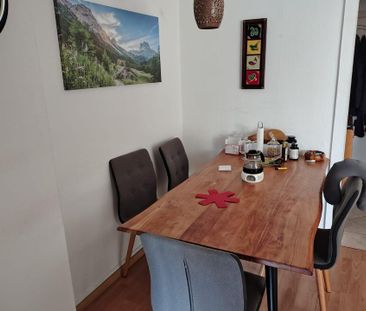 Schöne 2 Zimmer Wohnung im 2. Obergeschoss mit Aufzug – zentral i - Photo 4