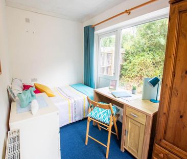 6 bedroom house to rent - Photo 2