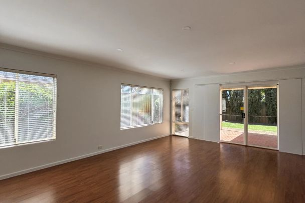 Spacious 3-Bedroom plus study that could be a 4th bedroom renovated Home in Prime Ardross Location - Photo 1