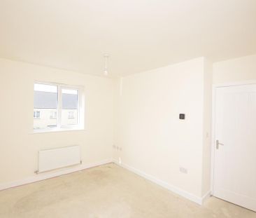 2 bedroom coach house to rent - Photo 6