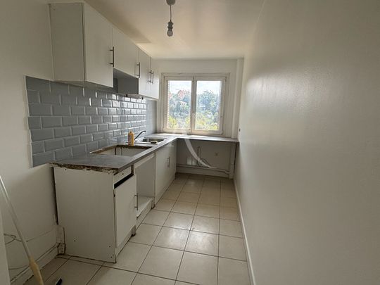 Location Appartement 4 pièces 68m² NICE 06100 - Photo 1