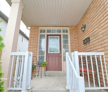 For Lease - 9 Presley Crescent, Whitby, Ontario - Photo 6
