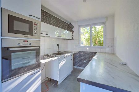 Location appartement 4 pièces - 80m² à Saint-macaire (33490) - Photo 5