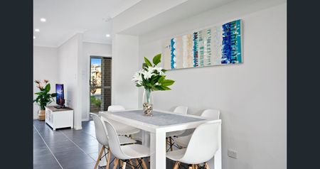 Modern Living with Smart Design and Everyday Convenience - Photo 4