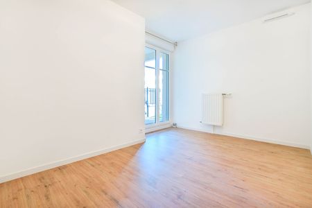 Location bureaux 3 pièces, 56.01m², Melun - Photo 5