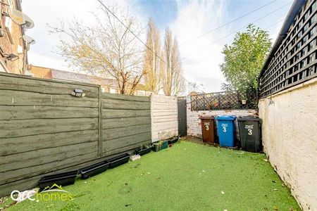 Smith Street, Atherton, Manchester, M46 - Photo 2