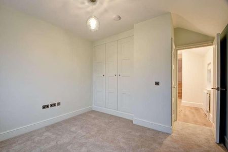 St. Aubyns House, Harlow Moor Drive, Harrogate, North Yorkshire, HG2 - Photo 3