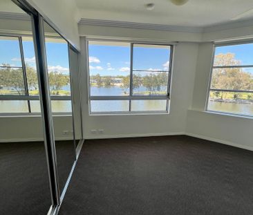 Varsity Lakes - Photo 6