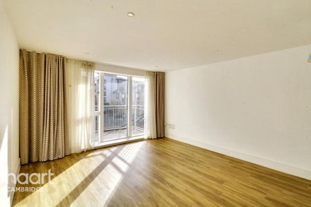 2 bedroom flat to rent - Photo 2