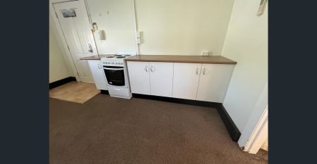 Upstairs low maintenance residence - Photo 2