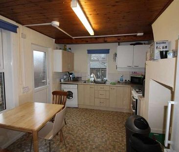 Newcombe Road, Southampton, SO15 - Photo 2