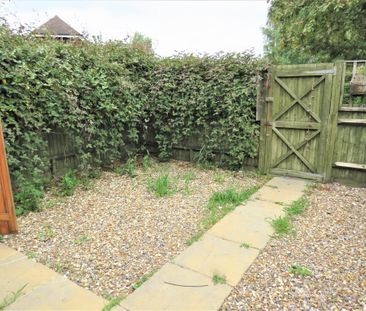 3 bedroom terraced house to rent - Photo 5