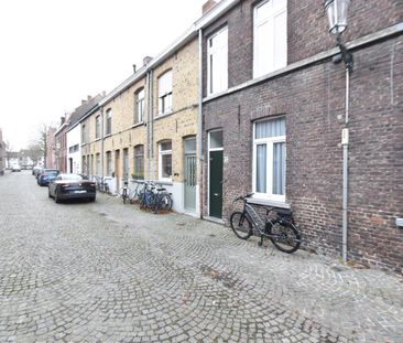 Stadswoning met 2 slaapkamers en zonnige koer - Photo 5