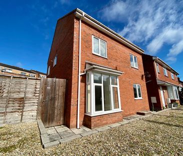 Greenway Road, Taunton - Photo 1