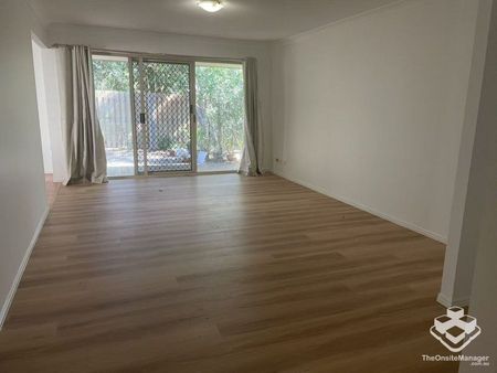 Newly Renovated 3-Bedroom Standalone Villa in Premium Gated Complex - Photo 2