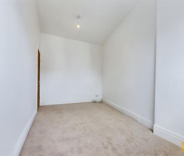 2 bedroom semi-detached house to rent - Photo 2
