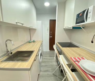 Calle de Arechavaleta, Madrid, Community of Madrid 28041 - Photo 5