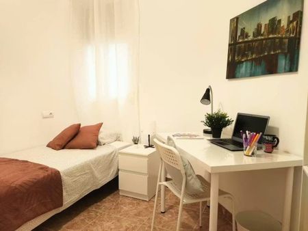 Carrer del Literat Azorín, Valencia, Valencian Community 46006 - Photo 5