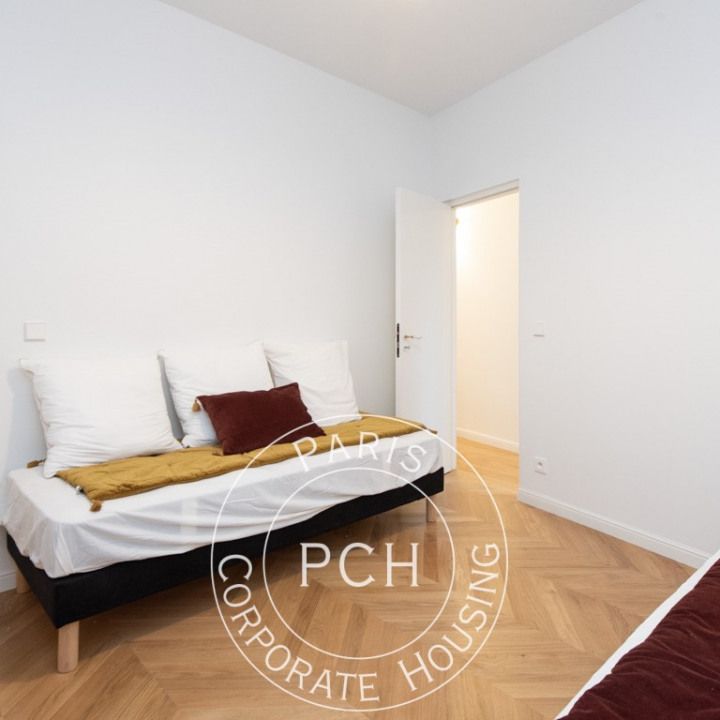 Appartement • Clichy-Trinité - Photo 1